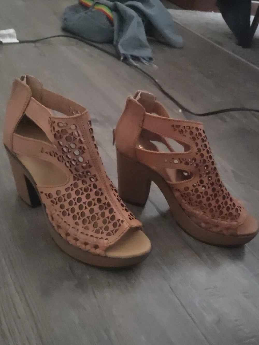 Woven Cutout Platform Sandal in Tan